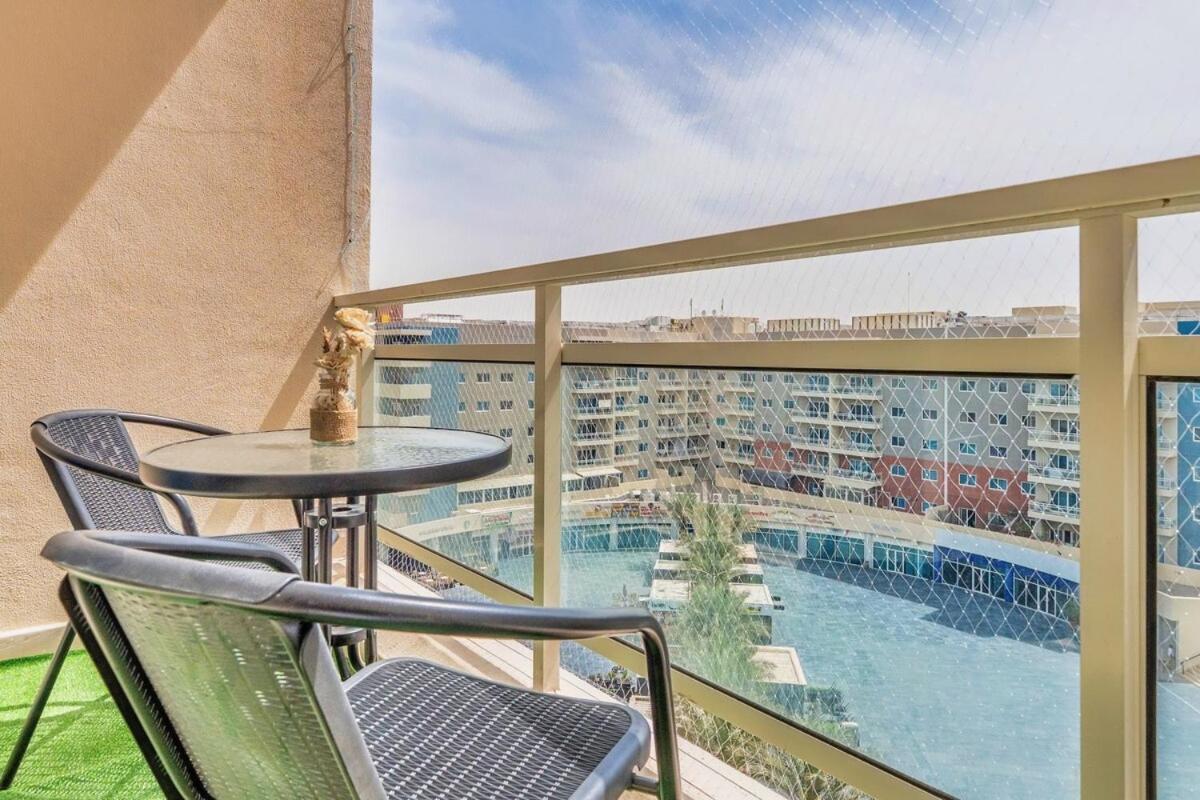 Calm And Elegant Near Yas Island Apartment