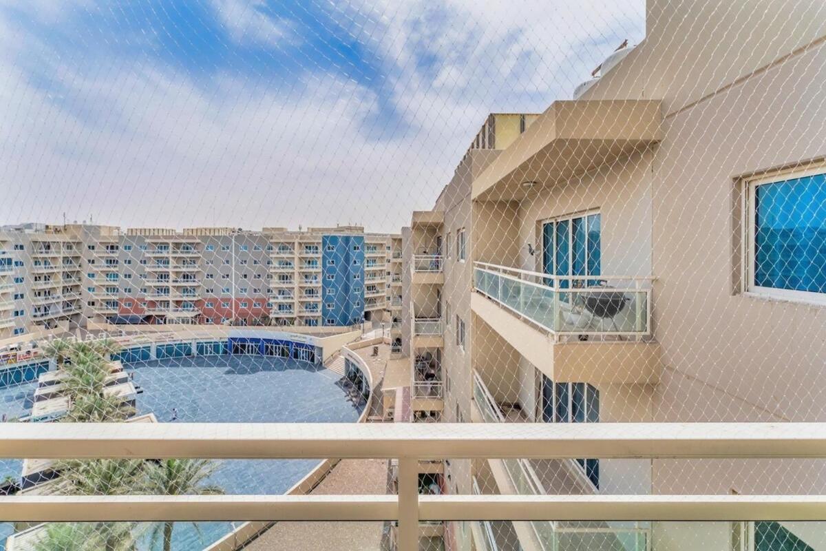 Calm And Elegant Near Yas Island